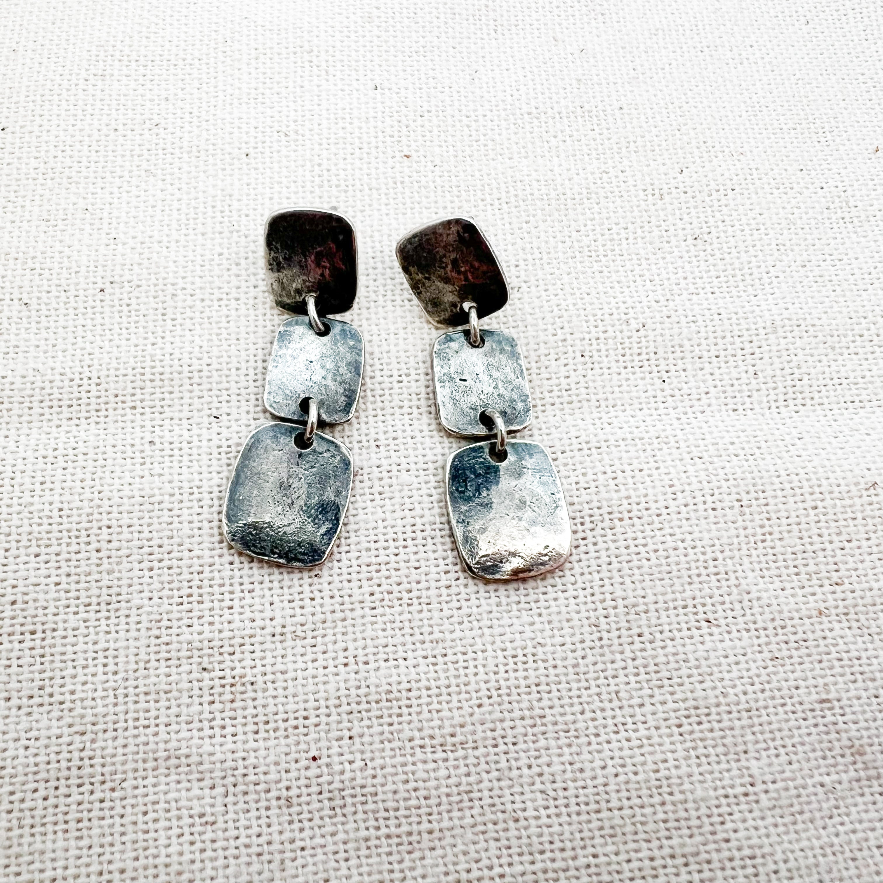 Retired James Avery Hammered Square Dangle Earrings